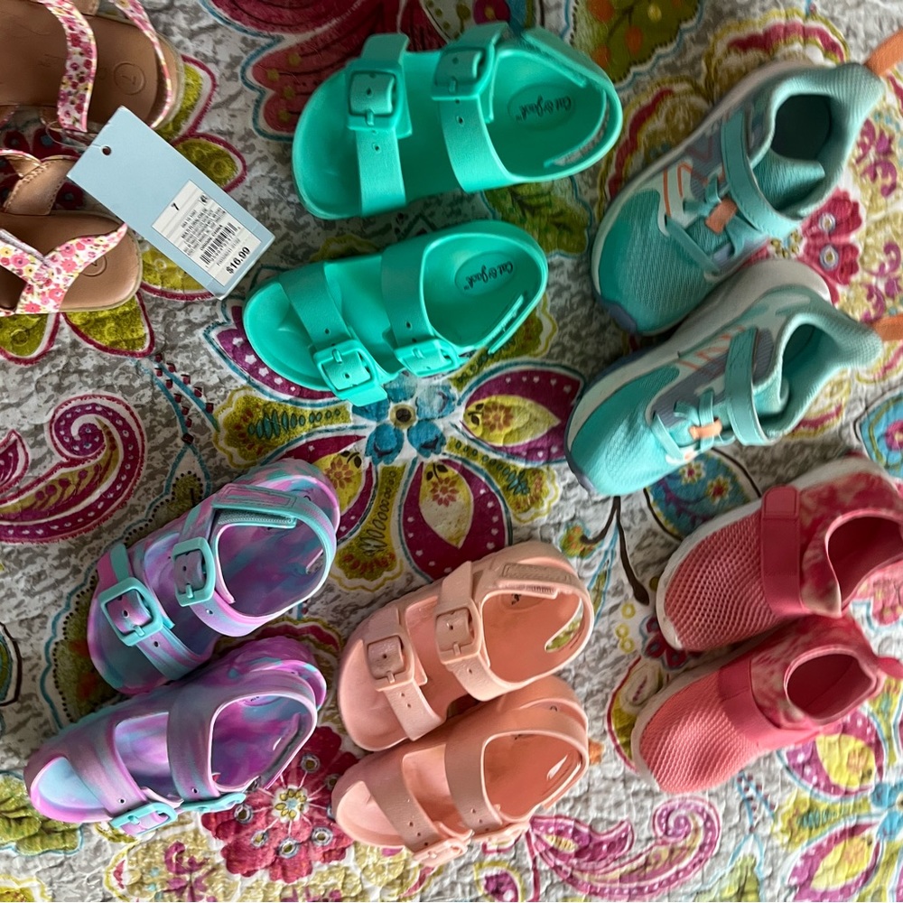 Toddler shoe bundle size 7